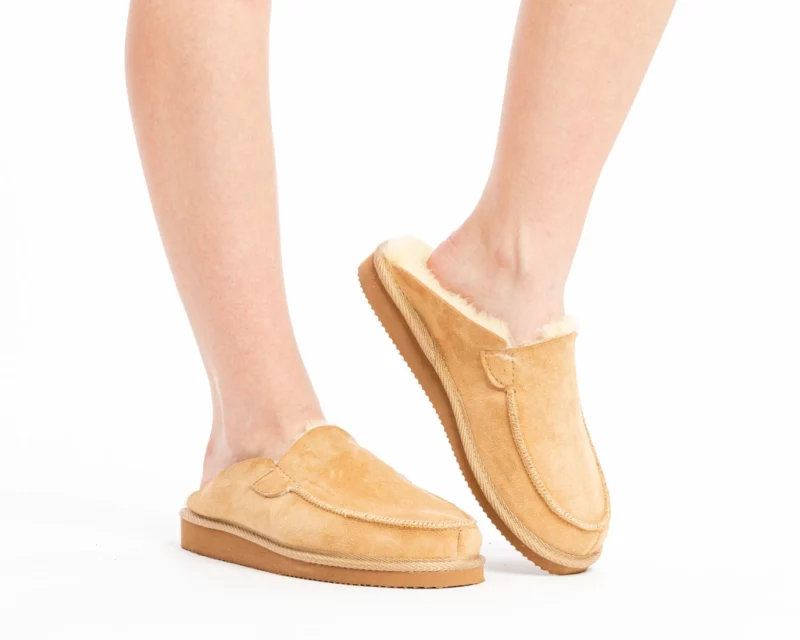 Warm Moccasin Slippers – Beige