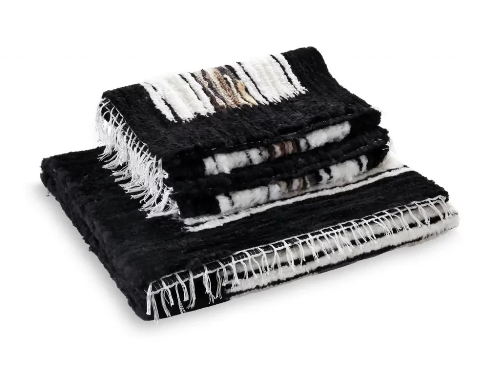 Sheepskin Carpet - Black-White