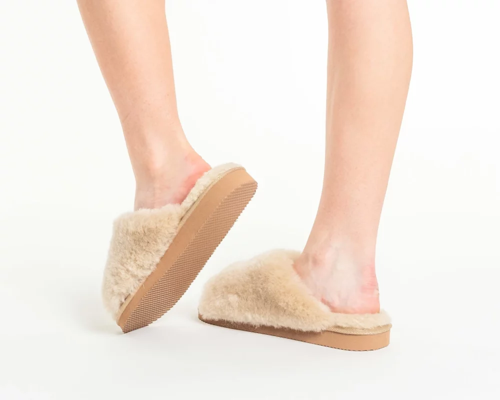 Warm Ladies Slippers – Beige 3
