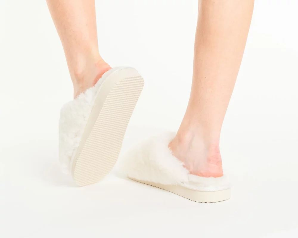 Warm Ladies Slippers – White 3