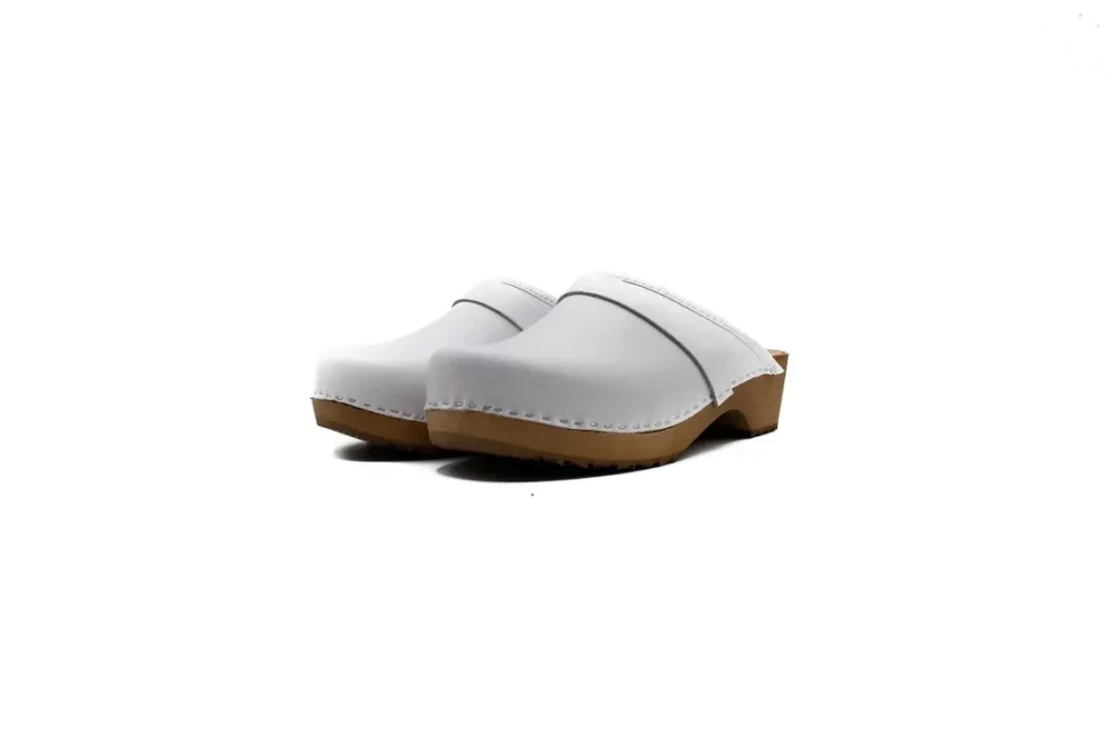 Medical Clogs – White