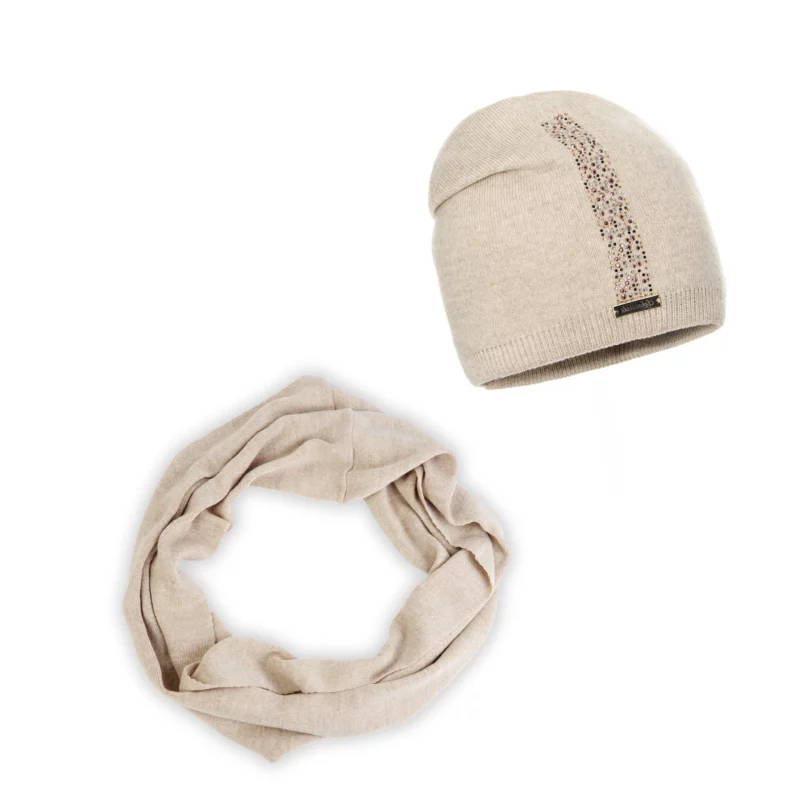 Beige Wool Beanie and snood set