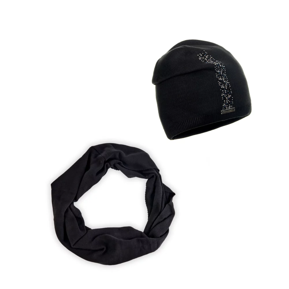 black Wool Beanie and snood set